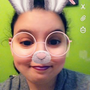 Meet your Posher, Kayla